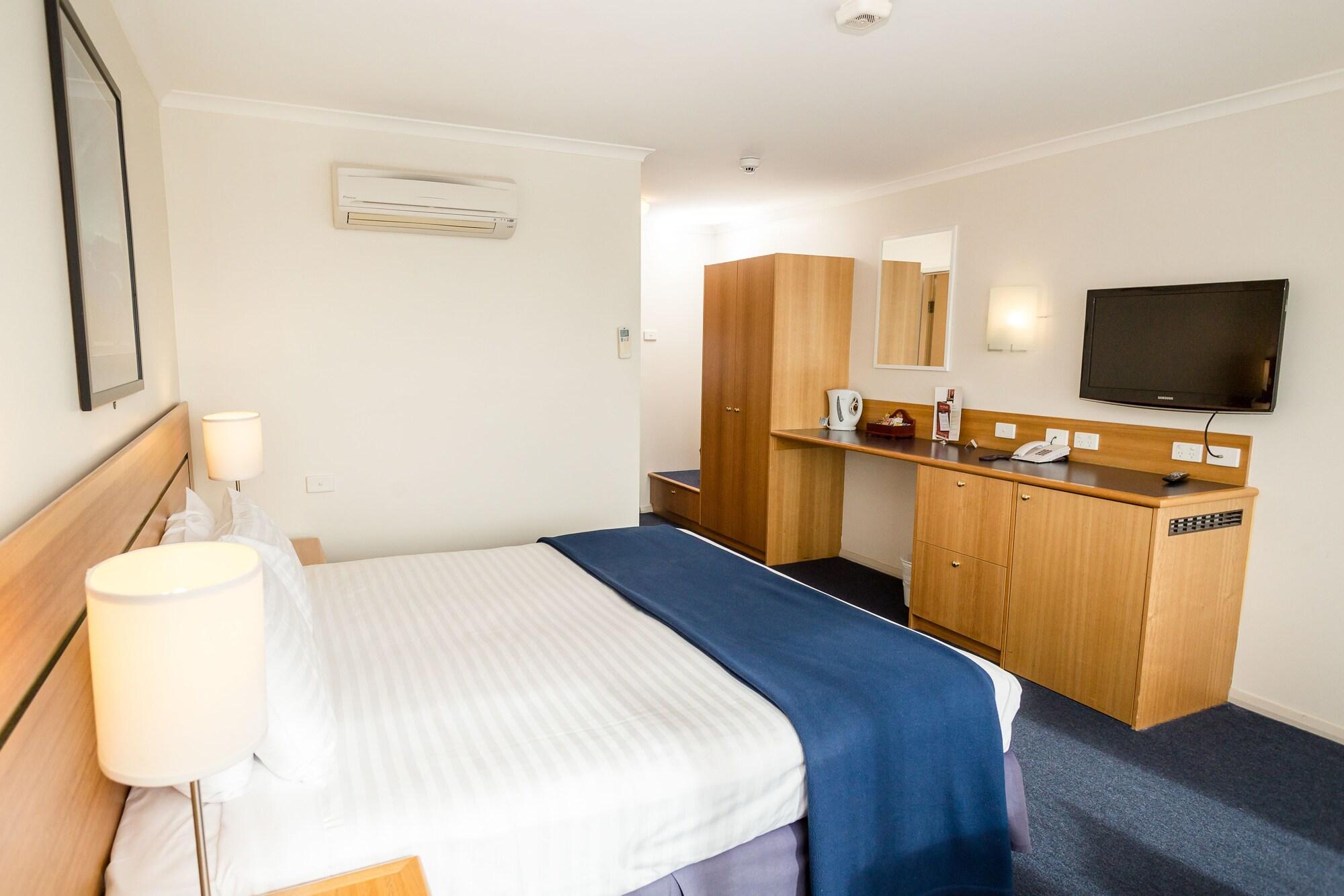 Edgewater Hotel Devonport Exterior photo