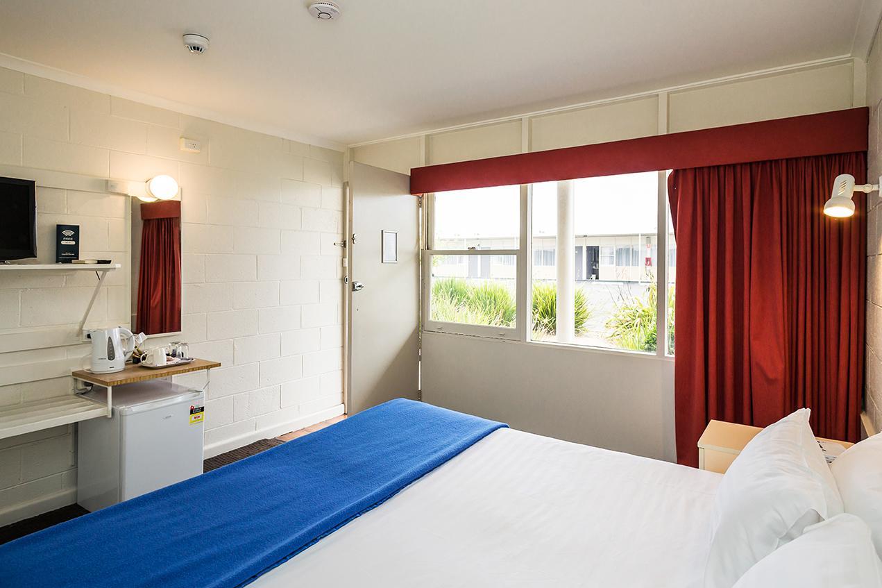 Edgewater Hotel Devonport Exterior photo
