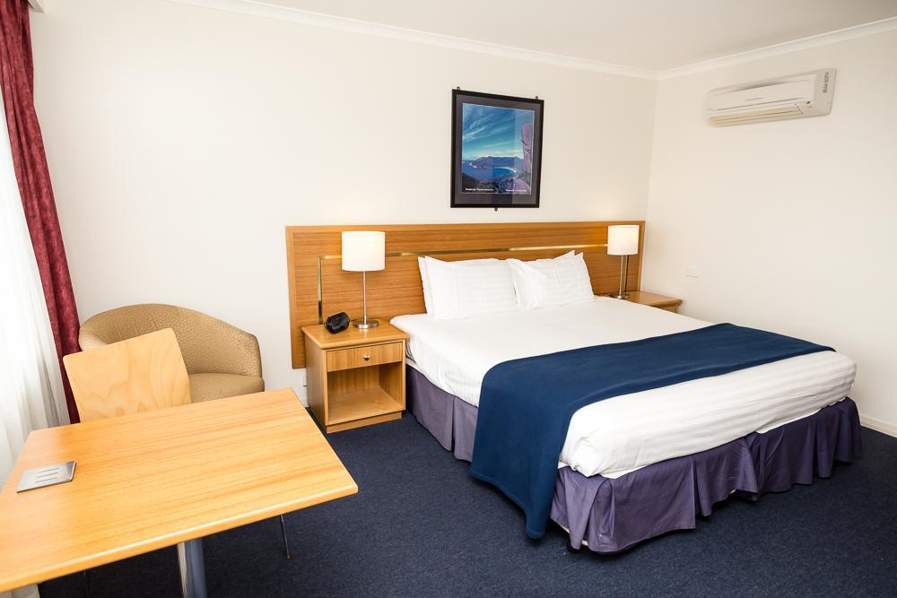 Edgewater Hotel Devonport Exterior photo