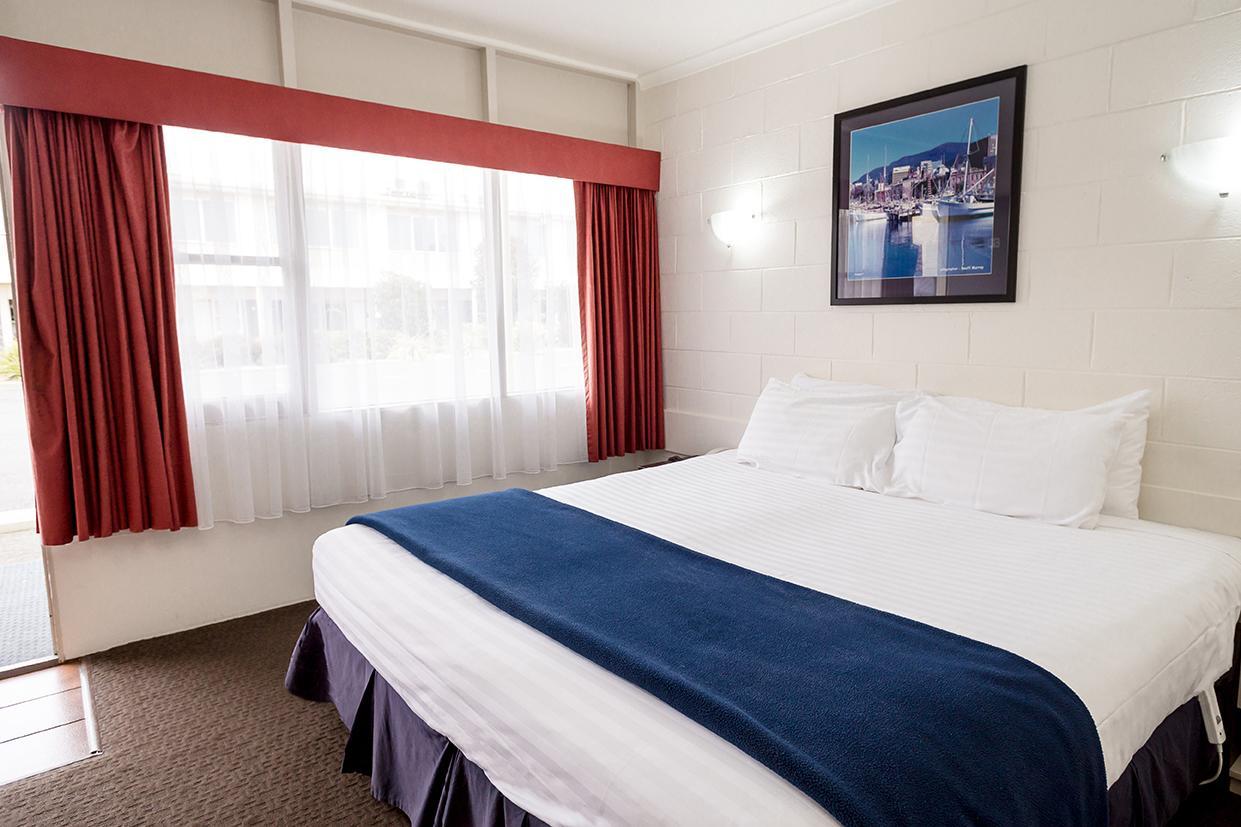 Edgewater Hotel Devonport Exterior photo